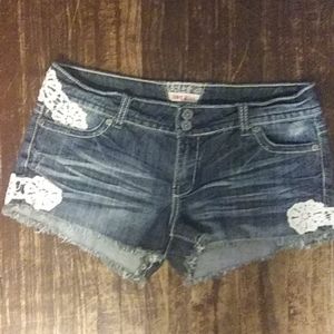 Hot Kiss shorts